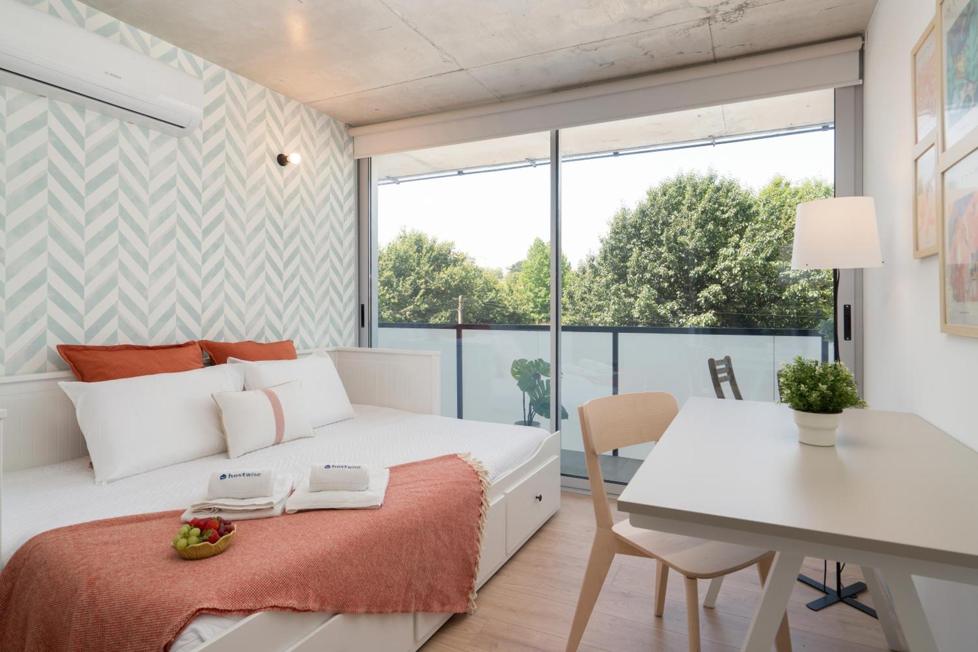 Host Wise - Luxurious Impressive Apartment - Balcony And Pool Вила-Нова-ди-Гая Экстерьер фото