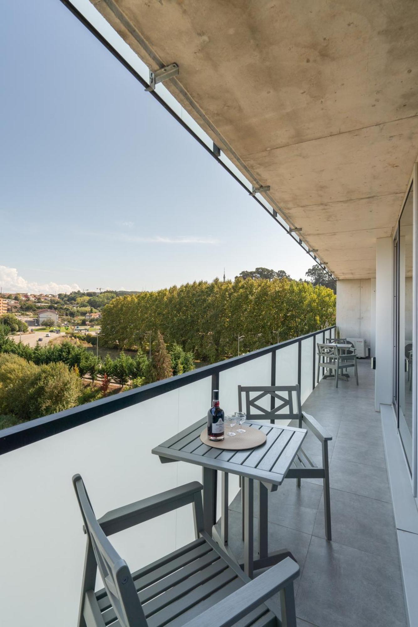 Host Wise - Luxurious Impressive Apartment - Balcony And Pool Вила-Нова-ди-Гая Номер фото