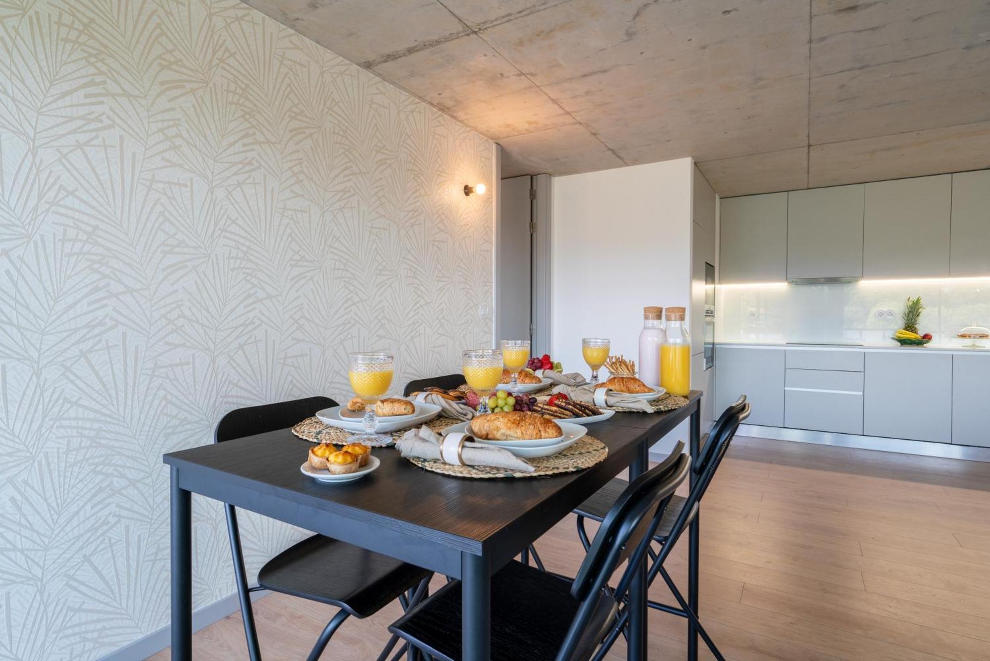 Host Wise - Luxurious Impressive Apartment - Balcony And Pool Вила-Нова-ди-Гая Номер фото