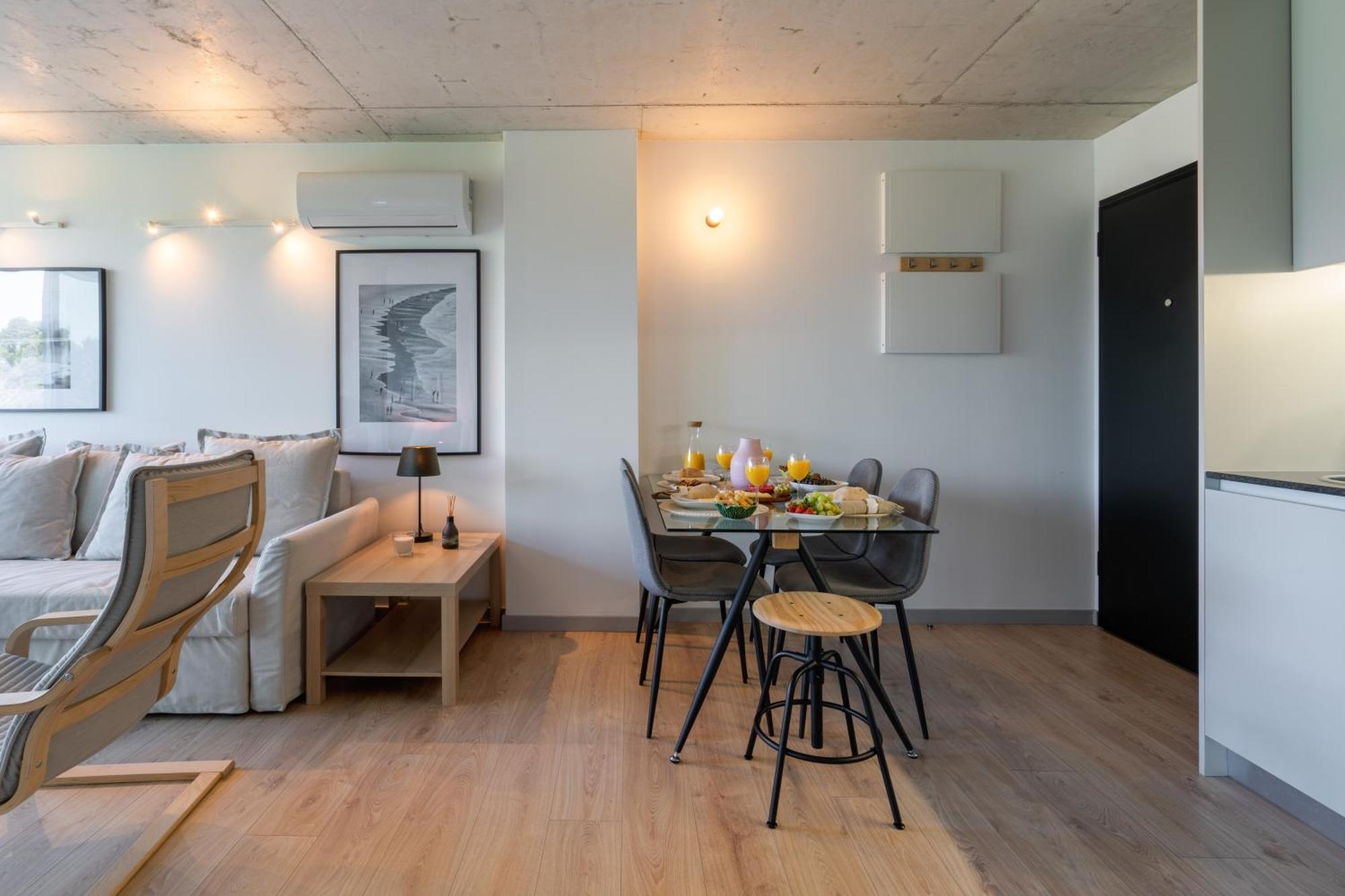 Host Wise - Luxurious Impressive Apartment - Balcony And Pool Вила-Нова-ди-Гая Номер фото